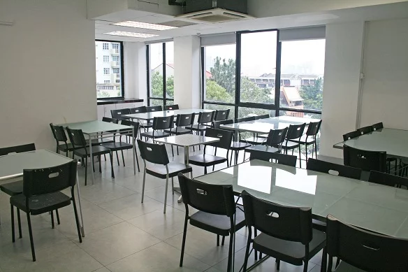 Cafeteria & Dining